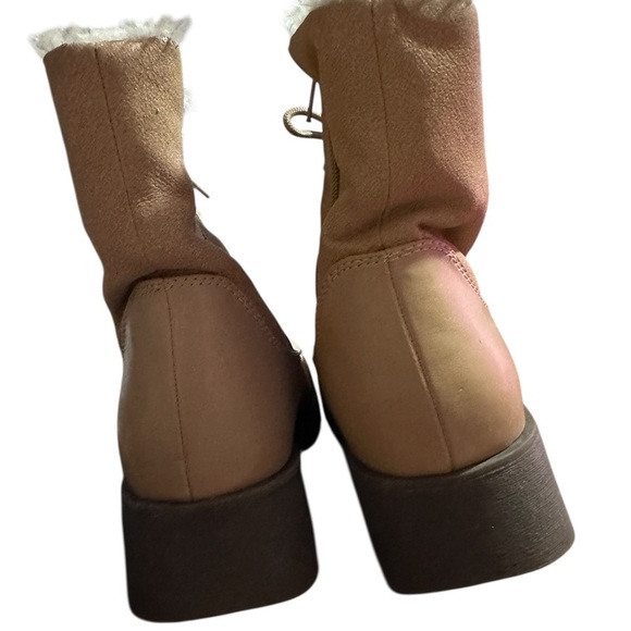 Women's Tan Fur Lined Winter Boots - Picture 4 of 6